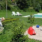 Casa De Cerqueda *