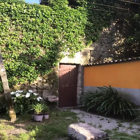 Casa De Cerqueda Проживание в семье Селорику-ди-Башту