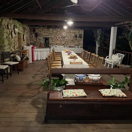 Casa De Cerqueda *