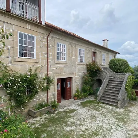 Casa De Cerqueda *