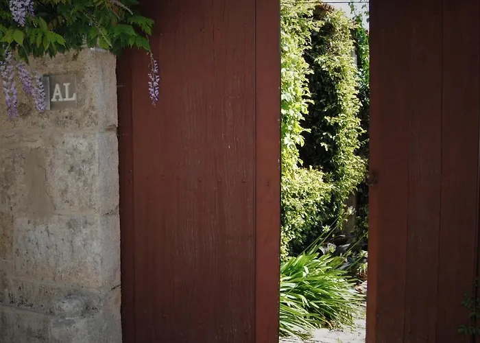 Casa De Cerqueda Séjour chez l'habitant *